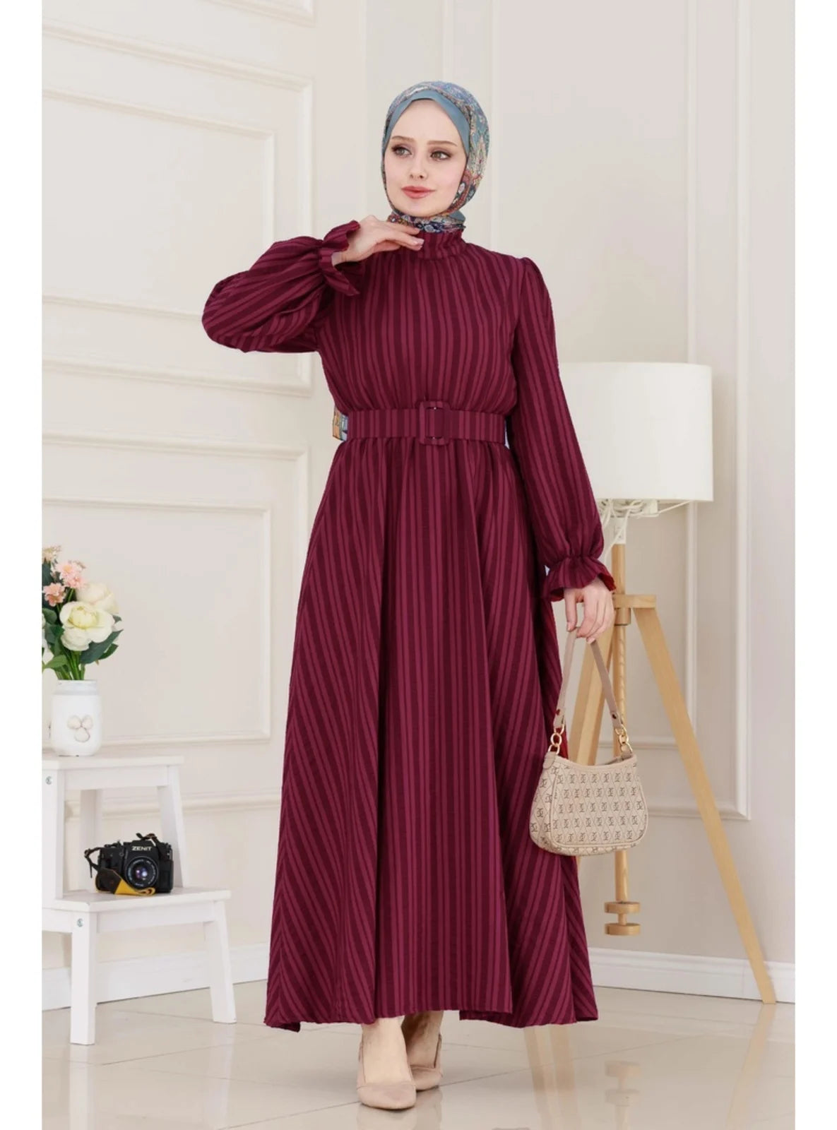 lookbook image shop_this_look_EcMWXL